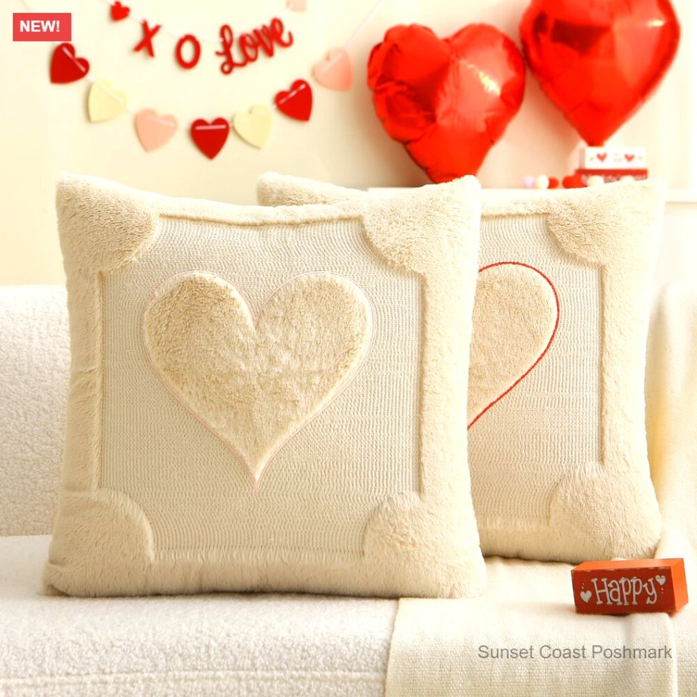 Soft Plush Faux Fur Throw Pillow Covers Set of 2 Modern Heart Design